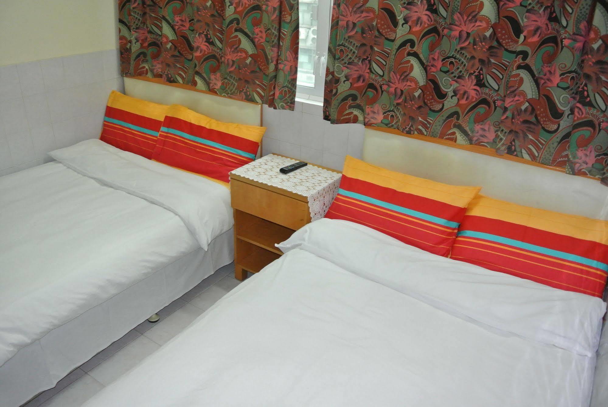 Fortunate Guest House Hong Kong Exterior photo